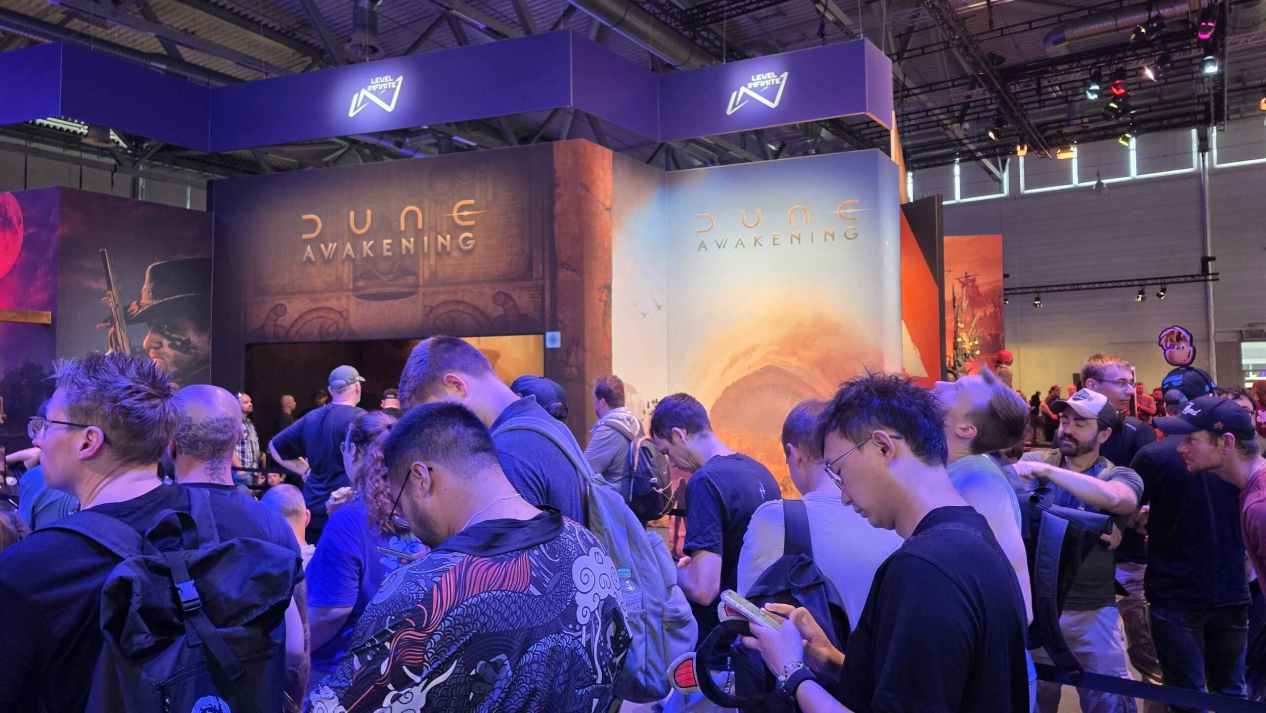 Dune: Awakening (official Steam media)
